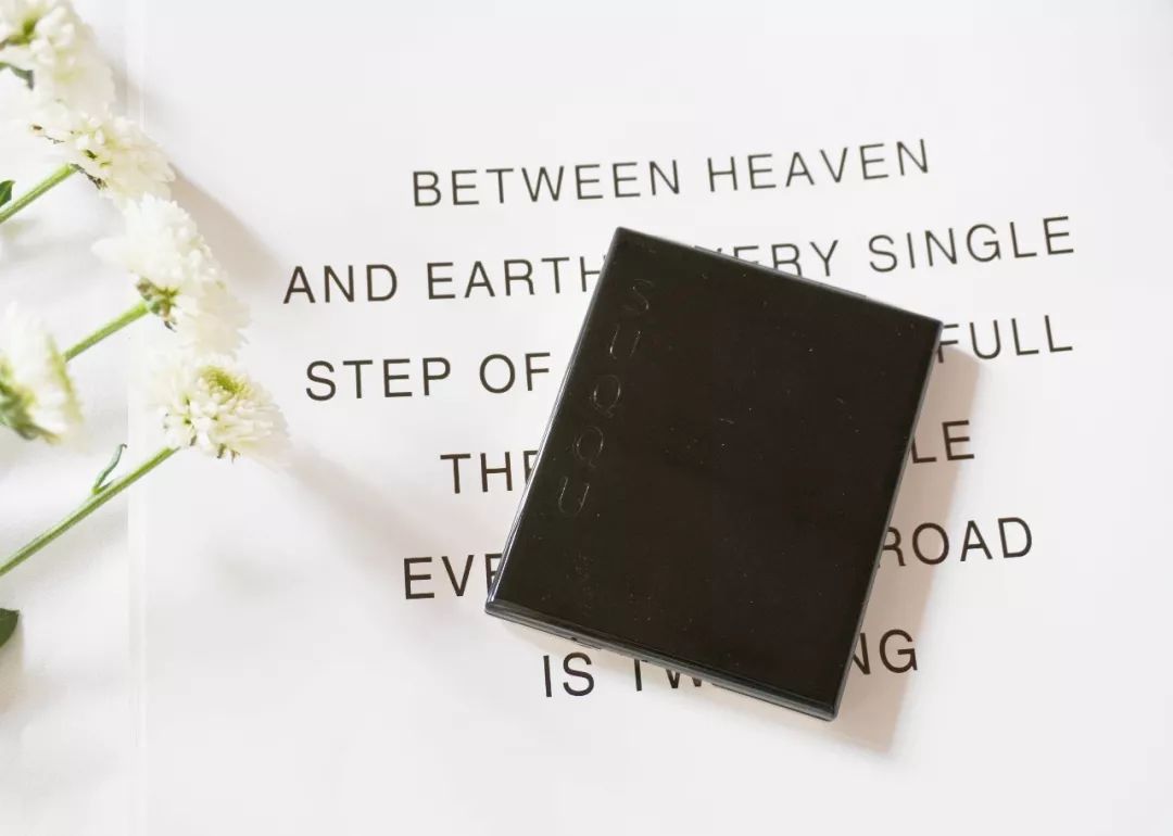 早就该买美容仪、水之密语、大宝天天见，本月爱用让你嗨皮又逆龄