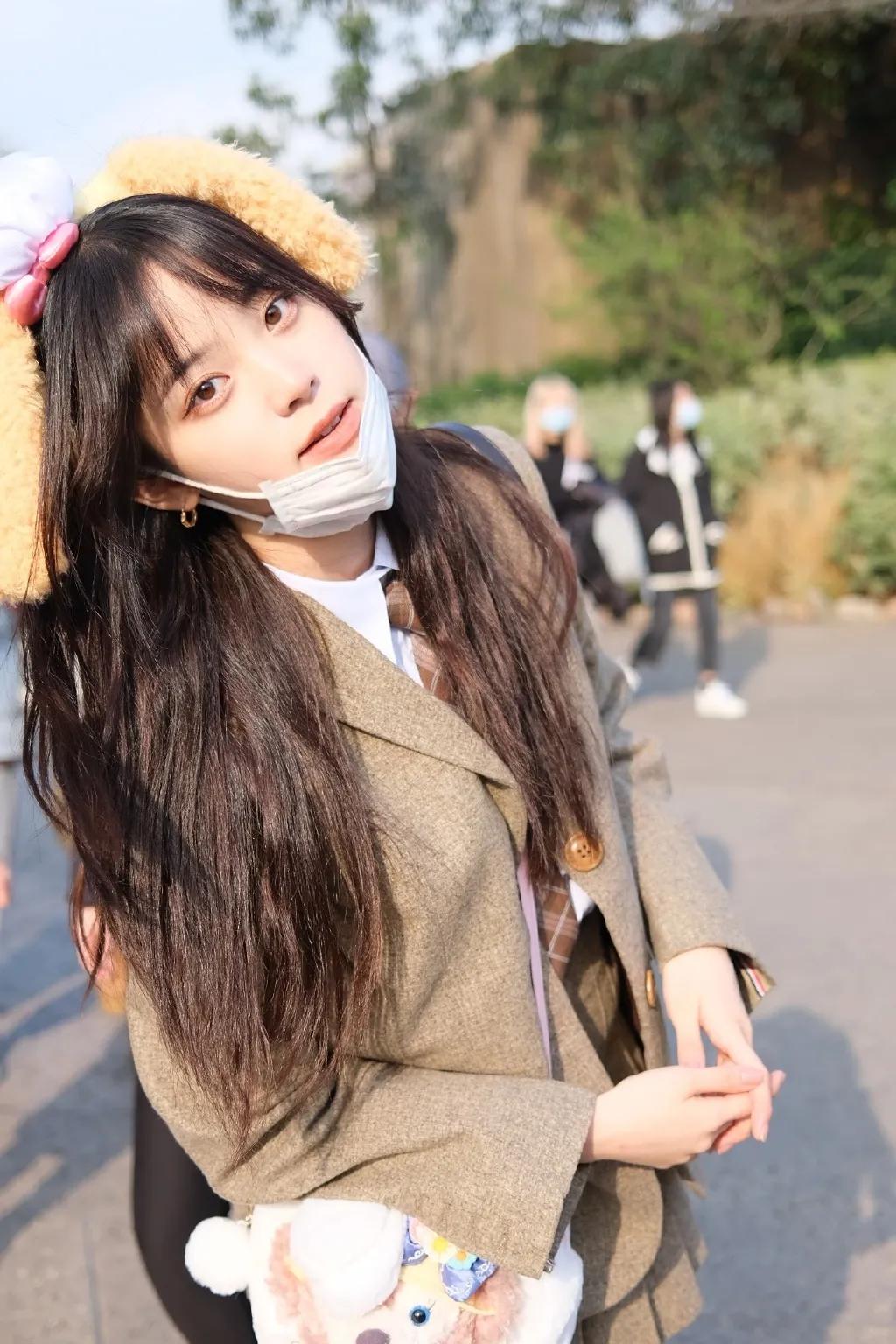 看欧阳娜娜的衣橱，意外发现每件都很值得买