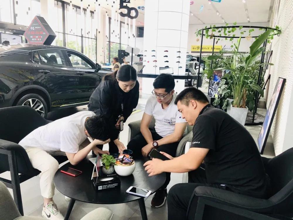 燃情high购年中狂欢 (年中狂欢燃情high购)