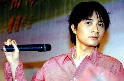 古巨基老婆生孩子了吗,古巨基太太52岁高龄产子的背后