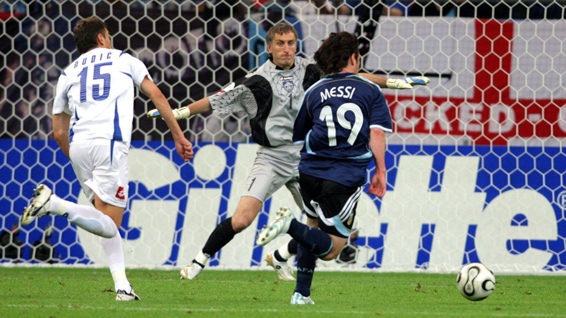 梅西巴塞罗那成名史,巴塞罗那足球梅西表现