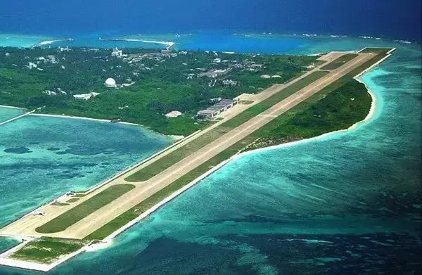 杨颖黎族海岛素颜照,海岛素颜照