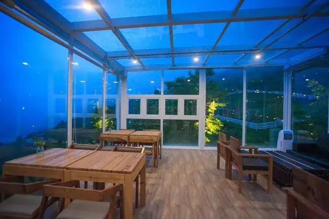 有一个地方，只有我们知道，此生不来会有遗憾仙境般的浮云牧场