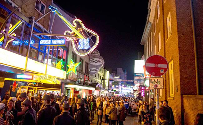 欧洲最大的ji院—绳索大街，为什么欧洲最大的红deng区在德国？