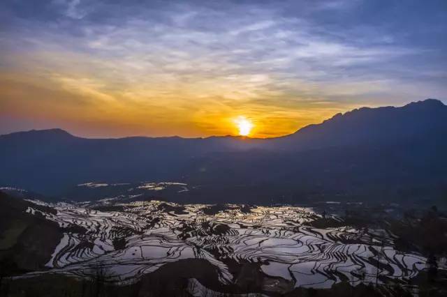 人要学会宽恕释怀,真正的释怀是原谅自己宽恕别人