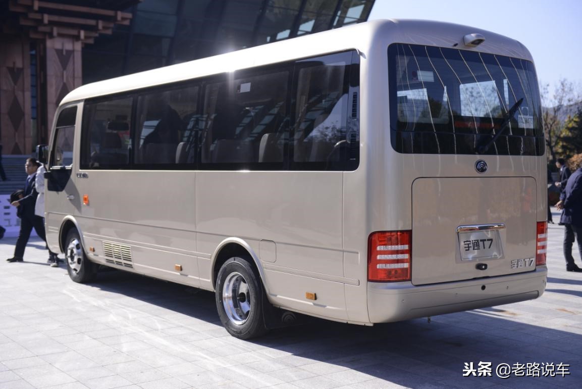 宇通t7汽油版价格表,宇通t72019款3.5t汽油自动旗舰版