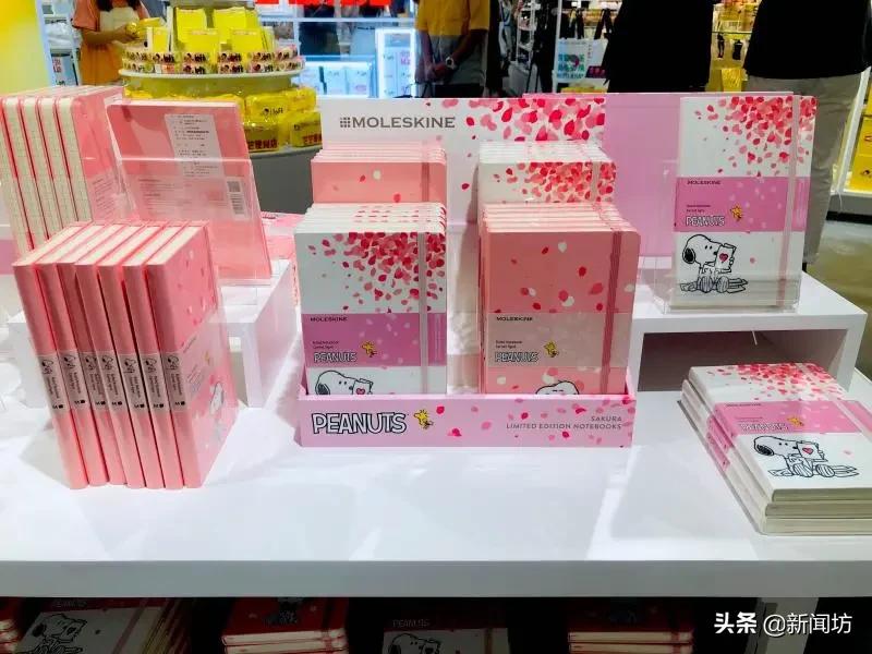 小坊探店|开业就断货！这家人气王百货，80斤小坊差点爬不出来