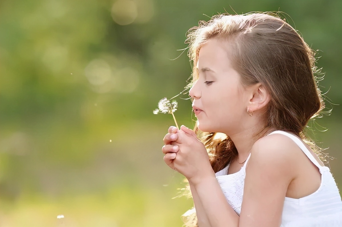 乳房胀痛大姨妈不正常,乳房胀痛是大姨妈要来了怎么缓解