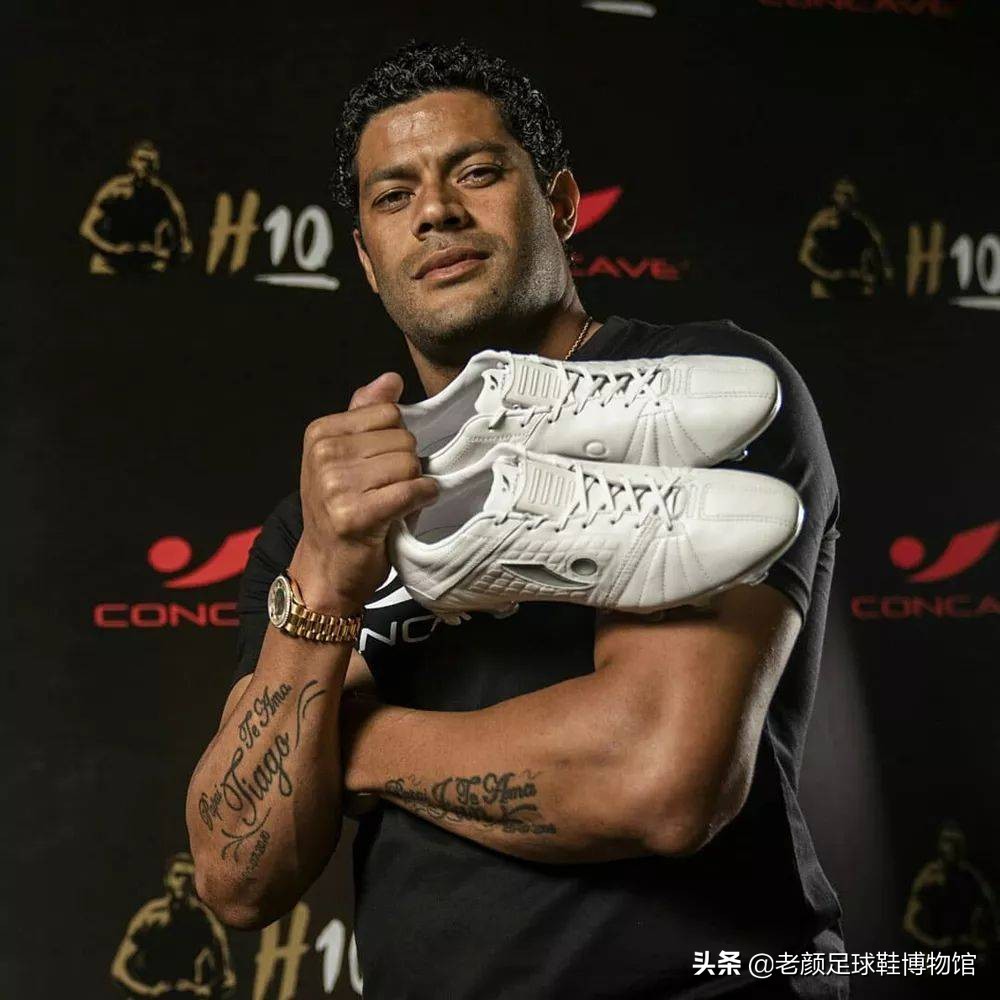 足球鞋胡尔克,胡尔克巴西刺绣足球鞋