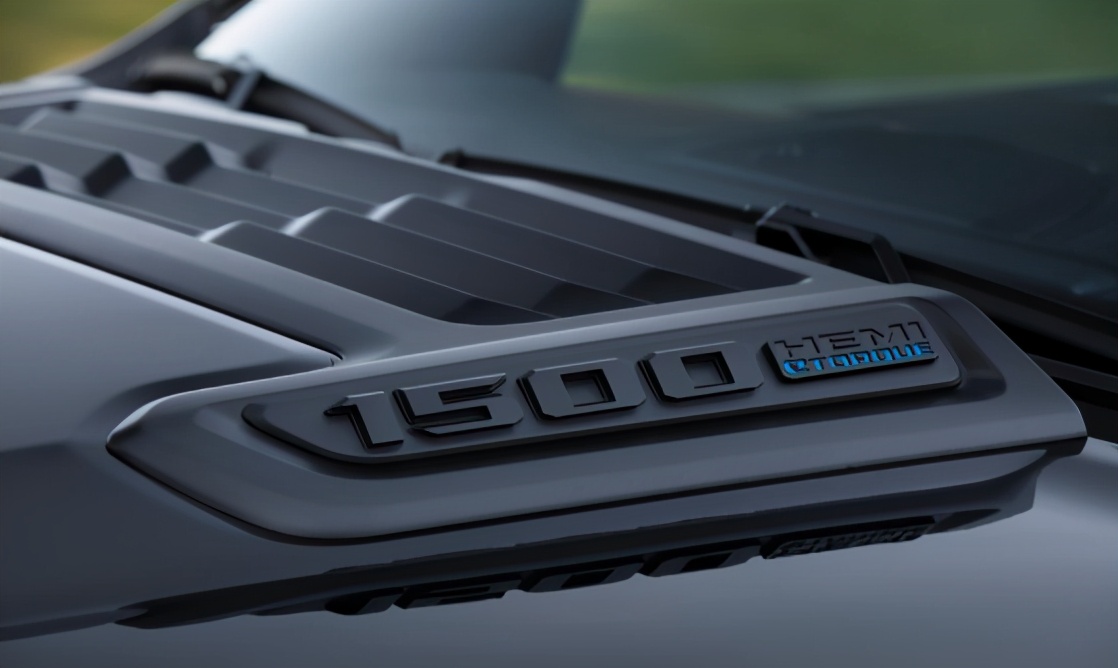 道奇ram车型大全,道奇ram2500尺寸比福特猛禽还大