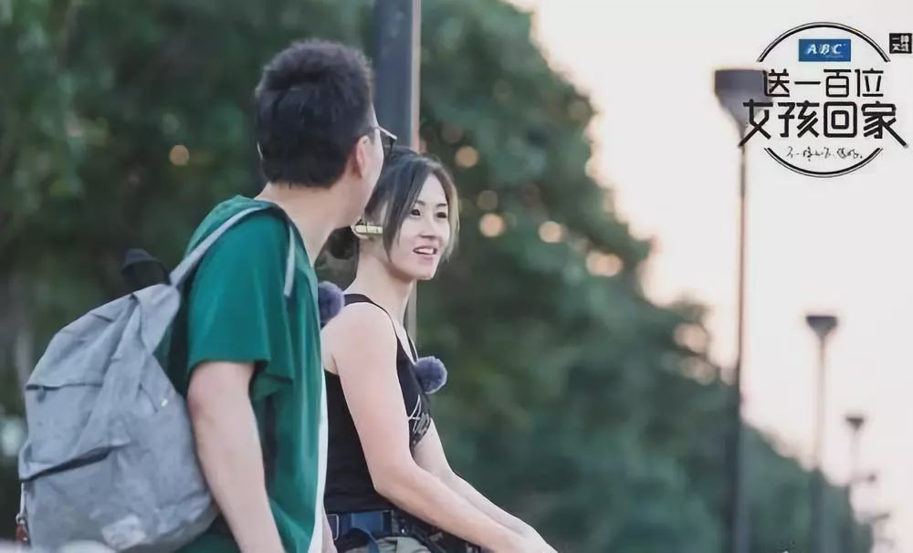 最美搬运工一夜爆红,一夜爆红的最美搬运工