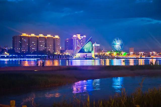 喀什噶尔城,中国西部边陲喀喇昆仑高原