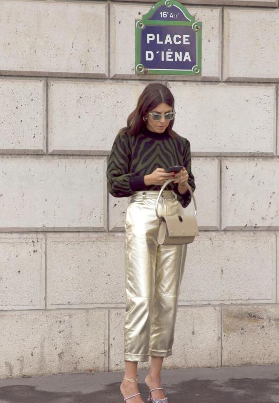 皮裤上窄下宽加长,皮裤时髦穿法