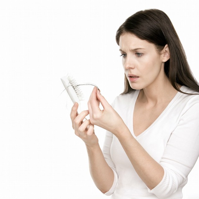 一招搞定头发干枯脱发,头发干枯毛躁脱发用什么洗发水