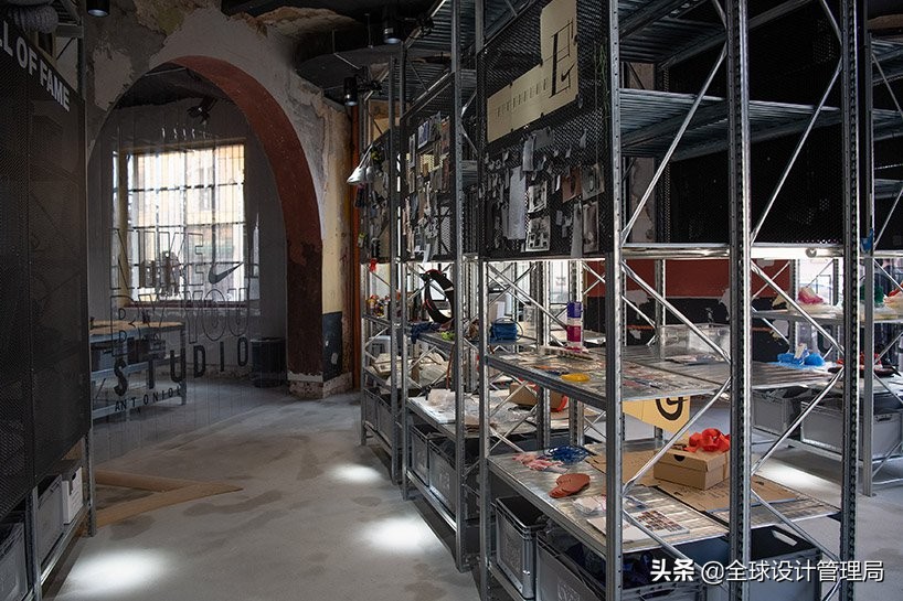 耐克设计师设计的100元跑鞋,nike经典款式介绍airmax系列