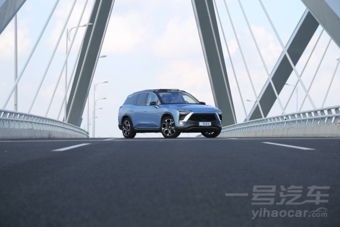 蔚来es8深度试驾预约,蔚来es8问界m9横评