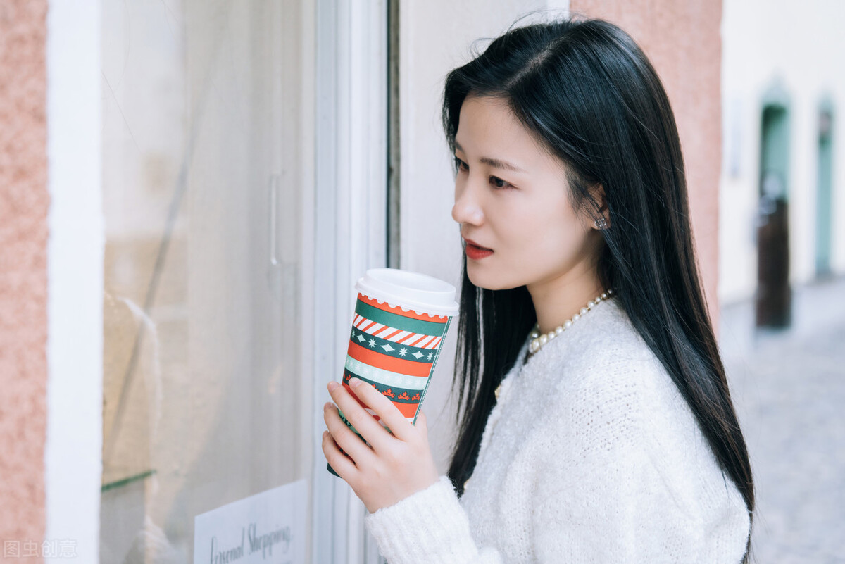 想拥有乌黑浓密又柔顺亮泽的头发，这些方法就可以帮到你