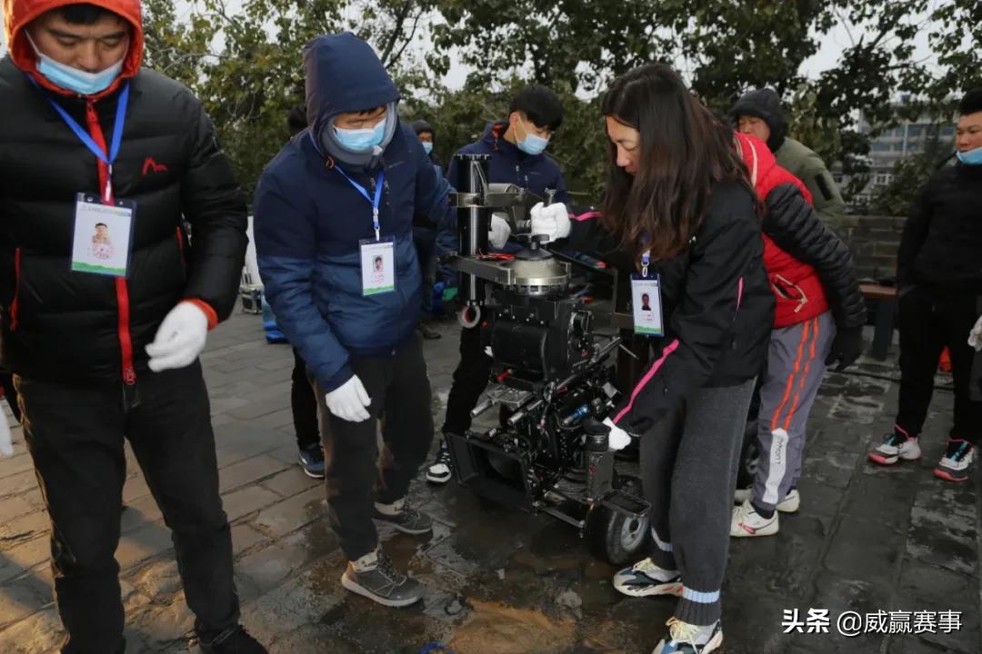 濞佽耽璧涗簨鐩存挱,濞佽耽涓滆帪