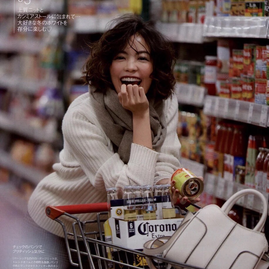 圆领领口大了怎么改小窍门v领,圆领毛衣领口大了怎么处理