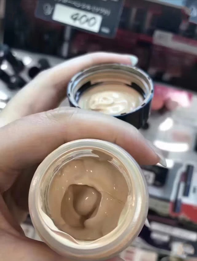 沙漠干皮适合什么粉底液或气垫,白金粉底液沙漠大干皮