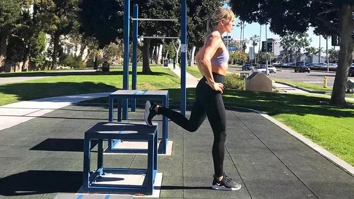 人身材瘦小是什么原因,人很瘦但是脸很大怎么办