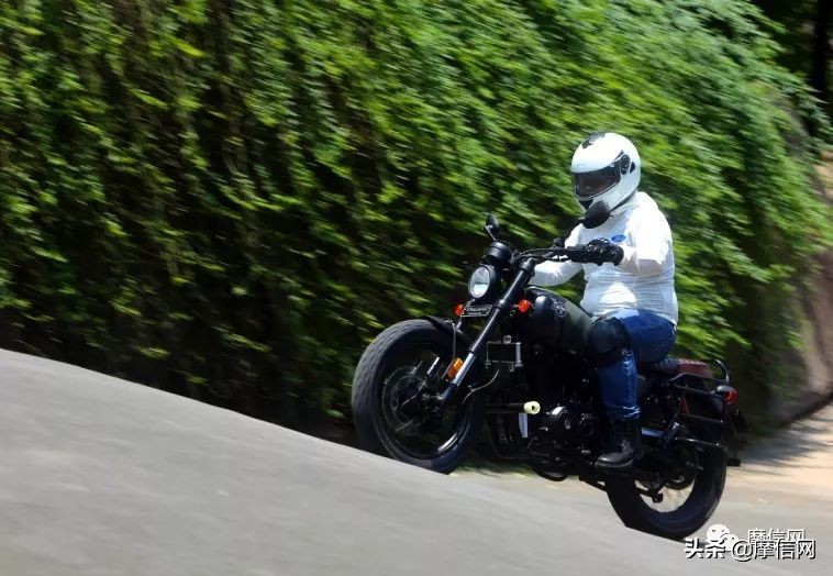 复古铁甲骑兵测评,银钢铁甲骑兵复古车200测评