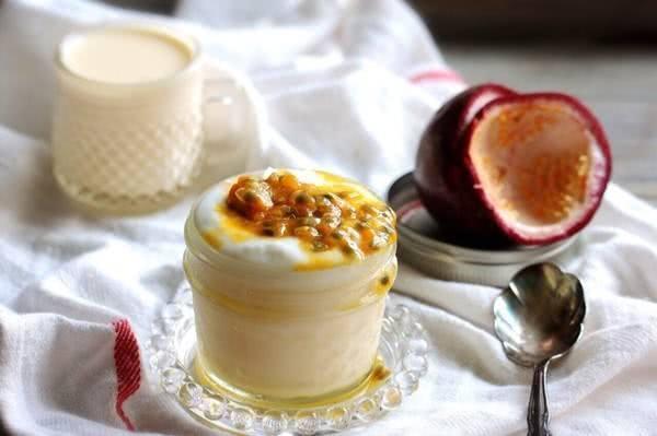 百香果到底应该怎么吃,百香果湿皮能直接泡水喝吗