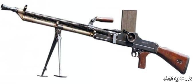 轻机枪和重机枪的区别,轻机枪和重机枪的区别在哪
