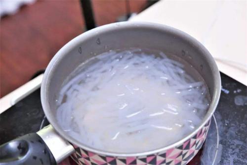 如果喜欢喝汤用什么熬比较省煤气,怎样才可以熬出特别鲜美的汤