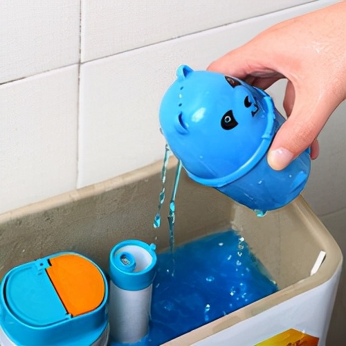 蓝泡泡洁厕剂对水质危害,用蓝色洁厕的危害在哪