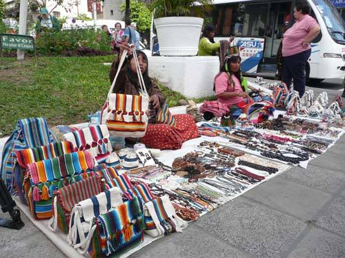 都去摆摊了还有谁愿意租门店,允许摆地摊对实体店的影响大吗