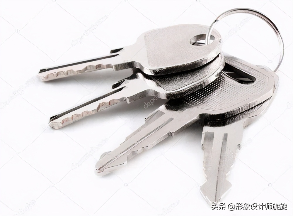 冬天怎样防止静电电手,冬天经常被静电电到怎么办