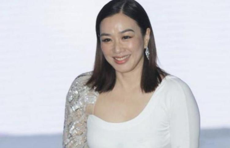 钟丽缇为四胎拼尽全力,51岁钟丽缇拼命怀四胎