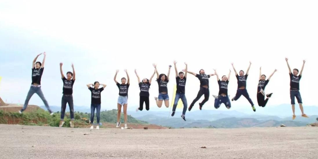 名校毕业生都是年薪百万吗,名校毕业的人工资