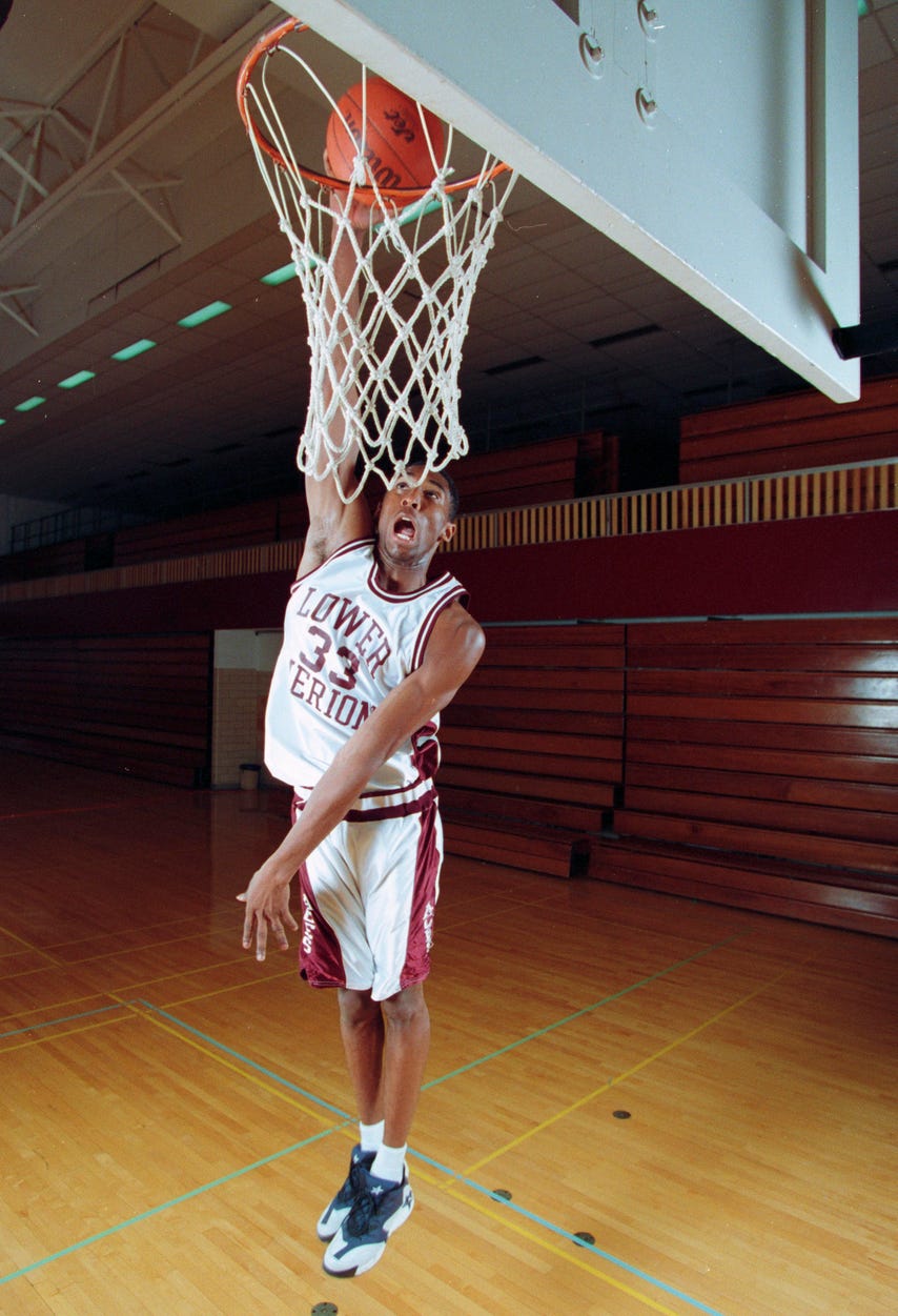 科比布莱恩特是哪个队的,篮球巨星科比布莱恩特