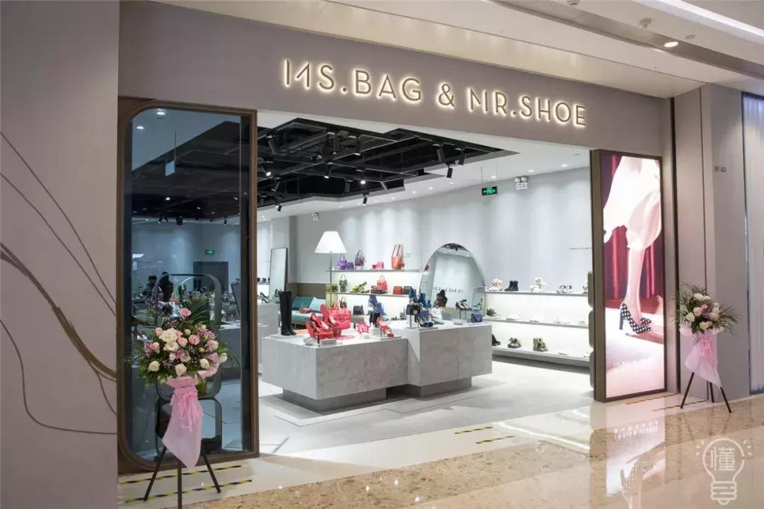 一口气开了三家火锅,一口气连开六家店