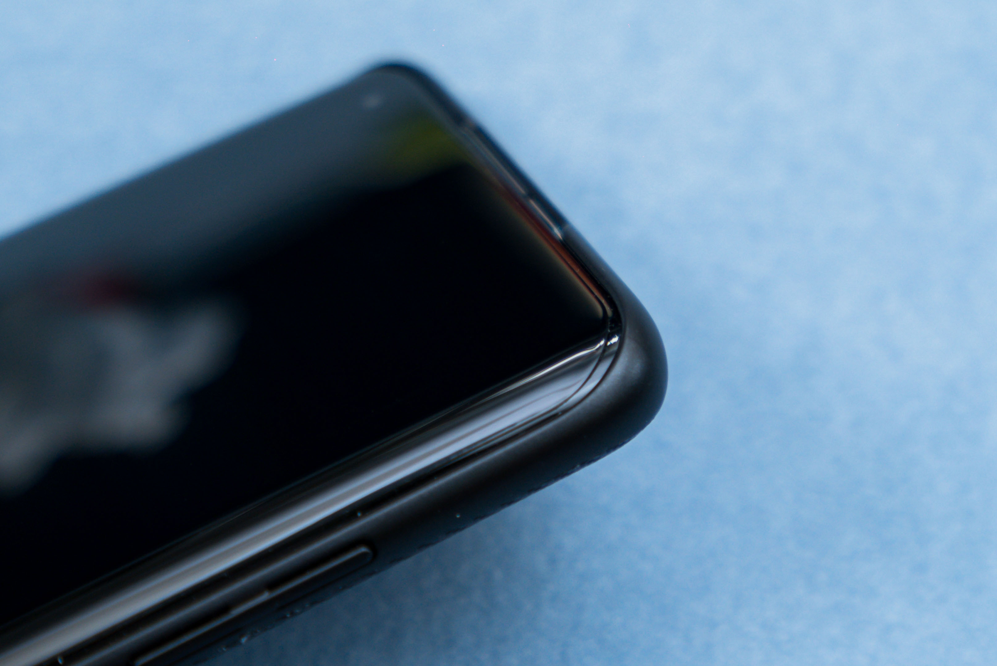 曲面屏贴钢化膜为什么用紫外线,曲面屏贴钢化膜用什么胶水