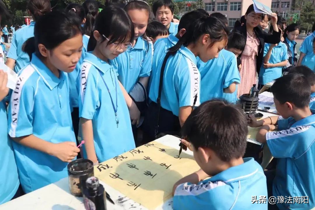 建党百年学校组织的迎七一活动,邓州市庆祝建党100周年活动选拔赛