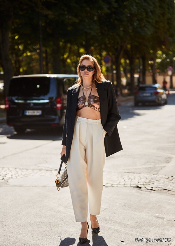 宋佳白色裤子穿搭,宋佳牛仔裤穿搭图