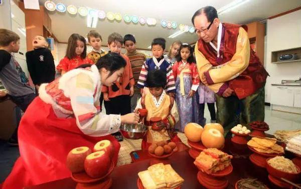 韩国人施压谷歌不许叫中国春节!连春节也要申遗吗?你怎么看?