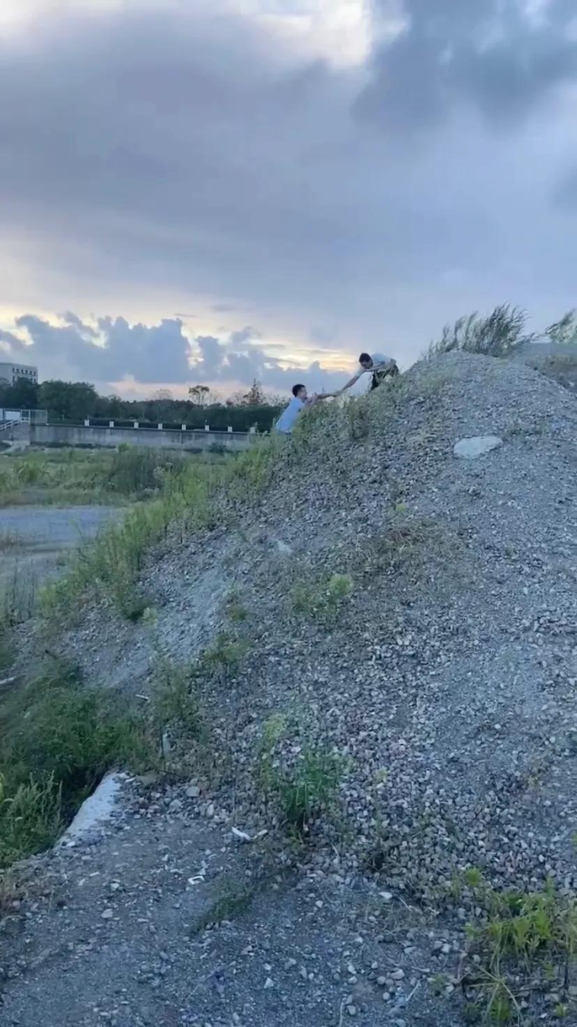 上海哪个地方能看到真正的大海,上海最近景色最好的大海