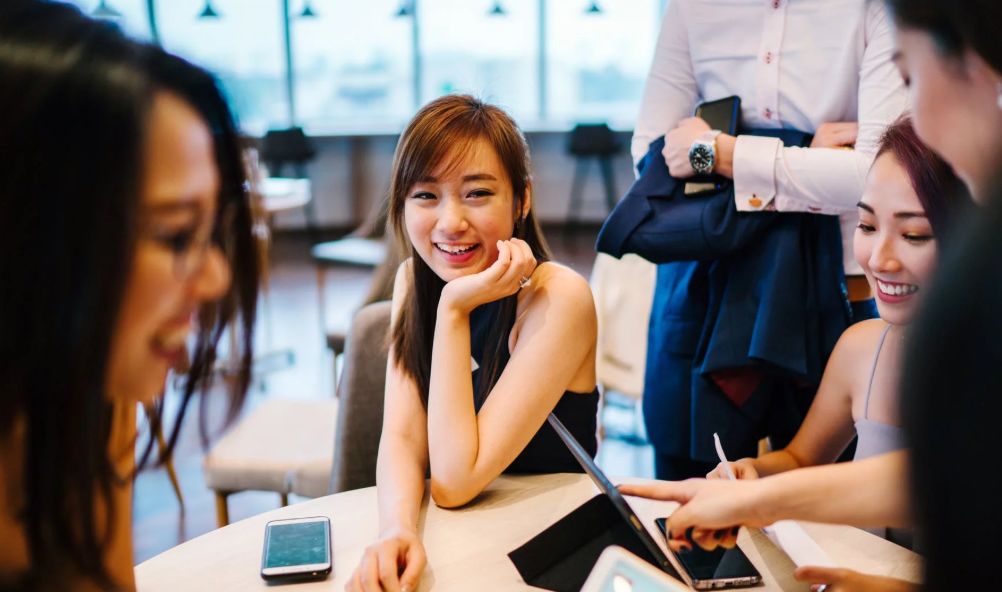 女生在金融行业做什么,女孩子在投行工作好不好