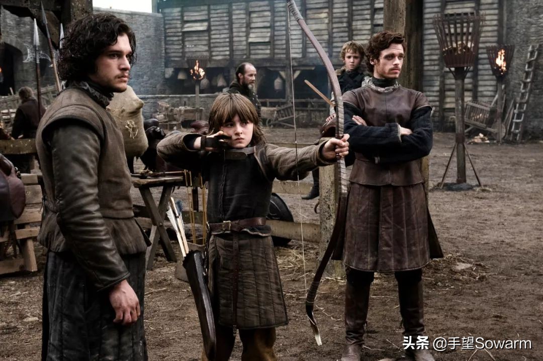 引来无数从不追剧的学者教授追捧，《权力的游戏》到底好在哪里