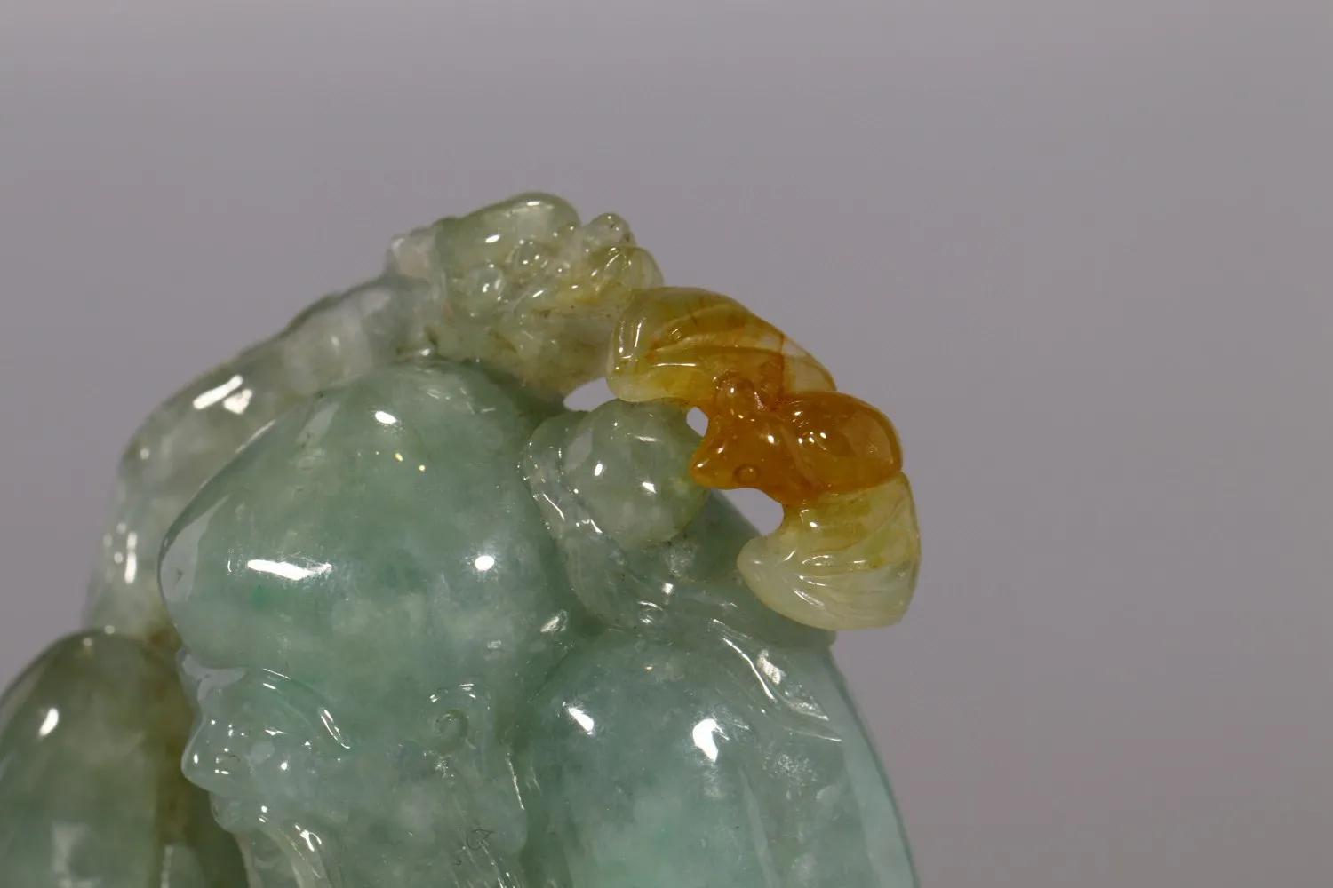 翡翠挂件分享,分享几款翡翠