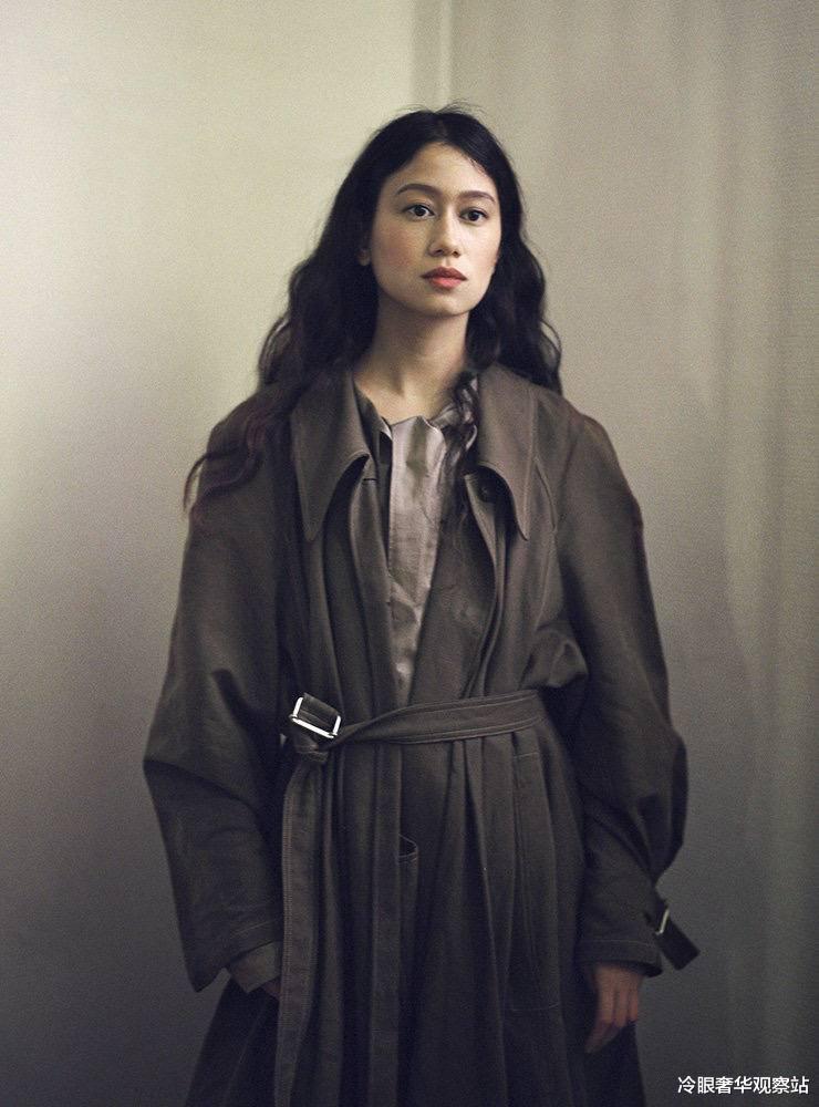 穿lemaire的明星,金敏喜穿搭属于什么风格
