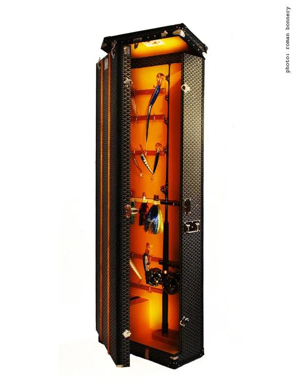 用“沉默”代言的rapper时尚爱物，“人间种草机”王菲超爱背的包