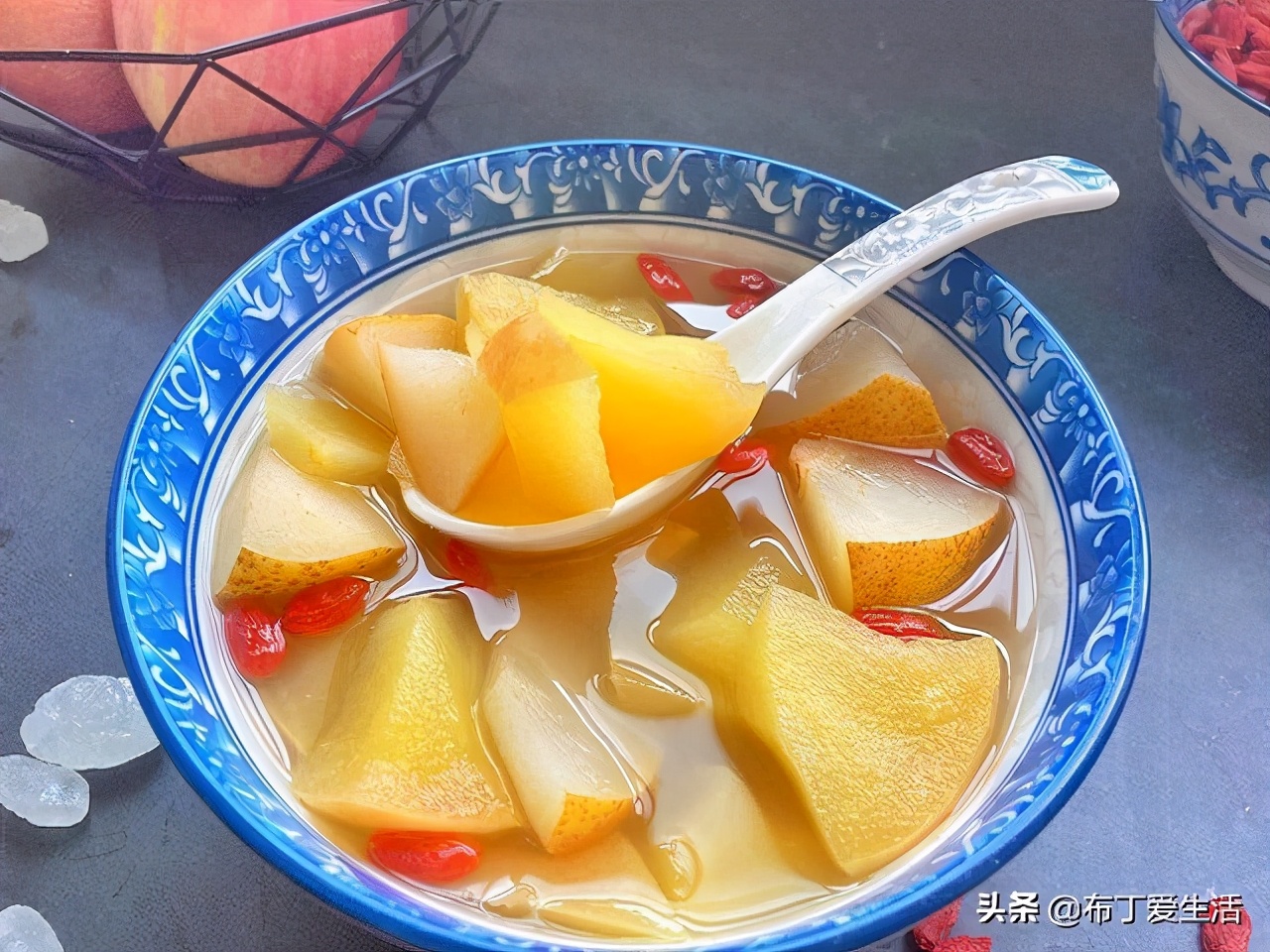 小孩夏季润肺去火糖水,孩子内热去火吃喝苹果汤