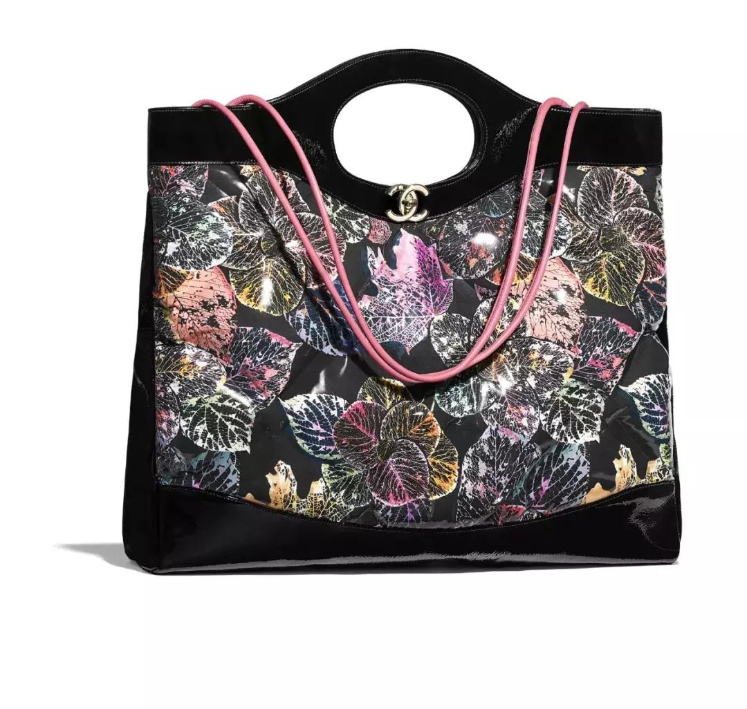 买包都是女人难逃的“宿命”