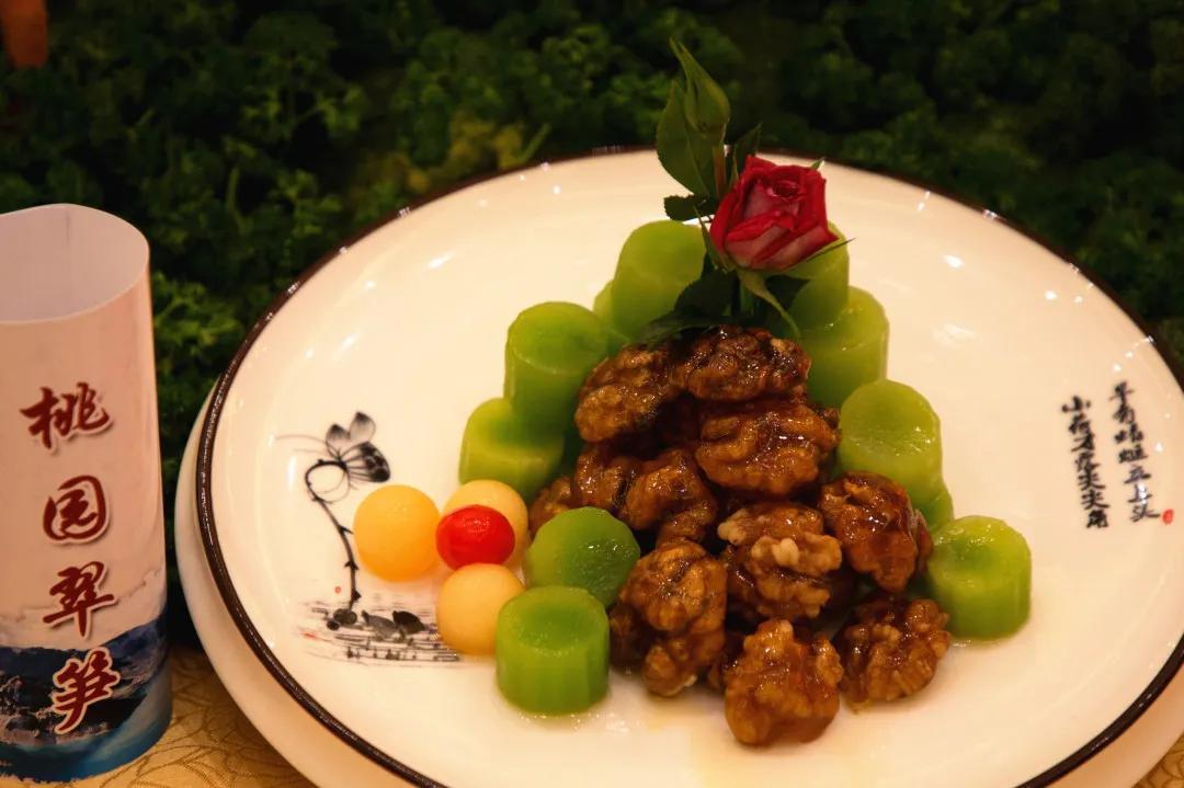 白山10月旅游攻略自助游线路,五一白山周边2-3天短途旅游