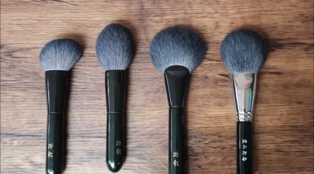 新手化妆买一套刷子,化妆刷推荐初学者化妆刷